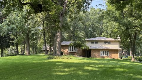Tiny photo for 3309 Valley Drive, Geneseo, IL 52722 (MLS # 12602688)