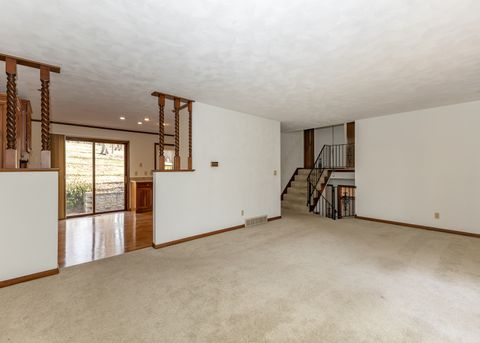 Tiny photo for 3309 Valley Drive, Geneseo, IL 52722 (MLS # 12602688)