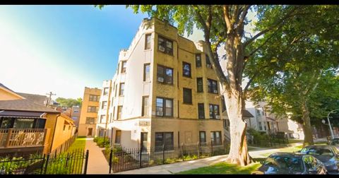 1913 W Larchmont Avenue 3B Chicago IL 60613