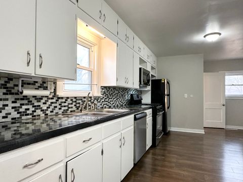 Tiny photo for 1075 S 7th Avenue, Kankakee, IL 60901 (MLS # 12572272)