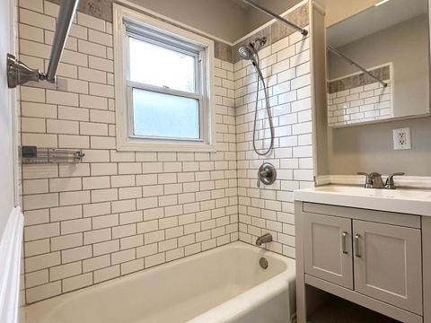 Tiny photo for 1075 S 7th Avenue, Kankakee, IL 60901 (MLS # 12572272)