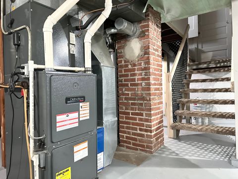 Tiny photo for 1075 S 7th Avenue, Kankakee, IL 60901 (MLS # 12572272)