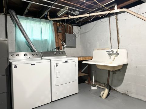 Tiny photo for 1075 S 7th Avenue, Kankakee, IL 60901 (MLS # 12572272)