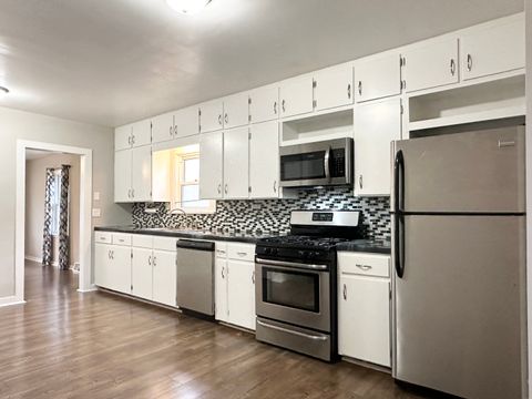 Tiny photo for 1075 S 7th Avenue, Kankakee, IL 60901 (MLS # 12572272)