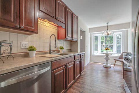 Tiny photo for 302 E Forest Knoll Drive, Palatine, IL 60074 (MLS # 12719449)