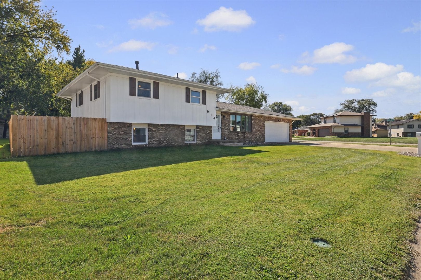 914 North Drive