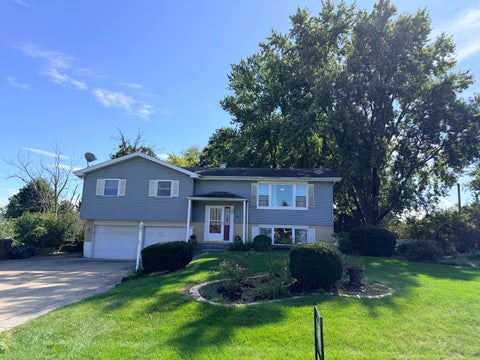 Photo of 828 Regent Street, New Lenox, IL 60451 (MLS # 12748614)
