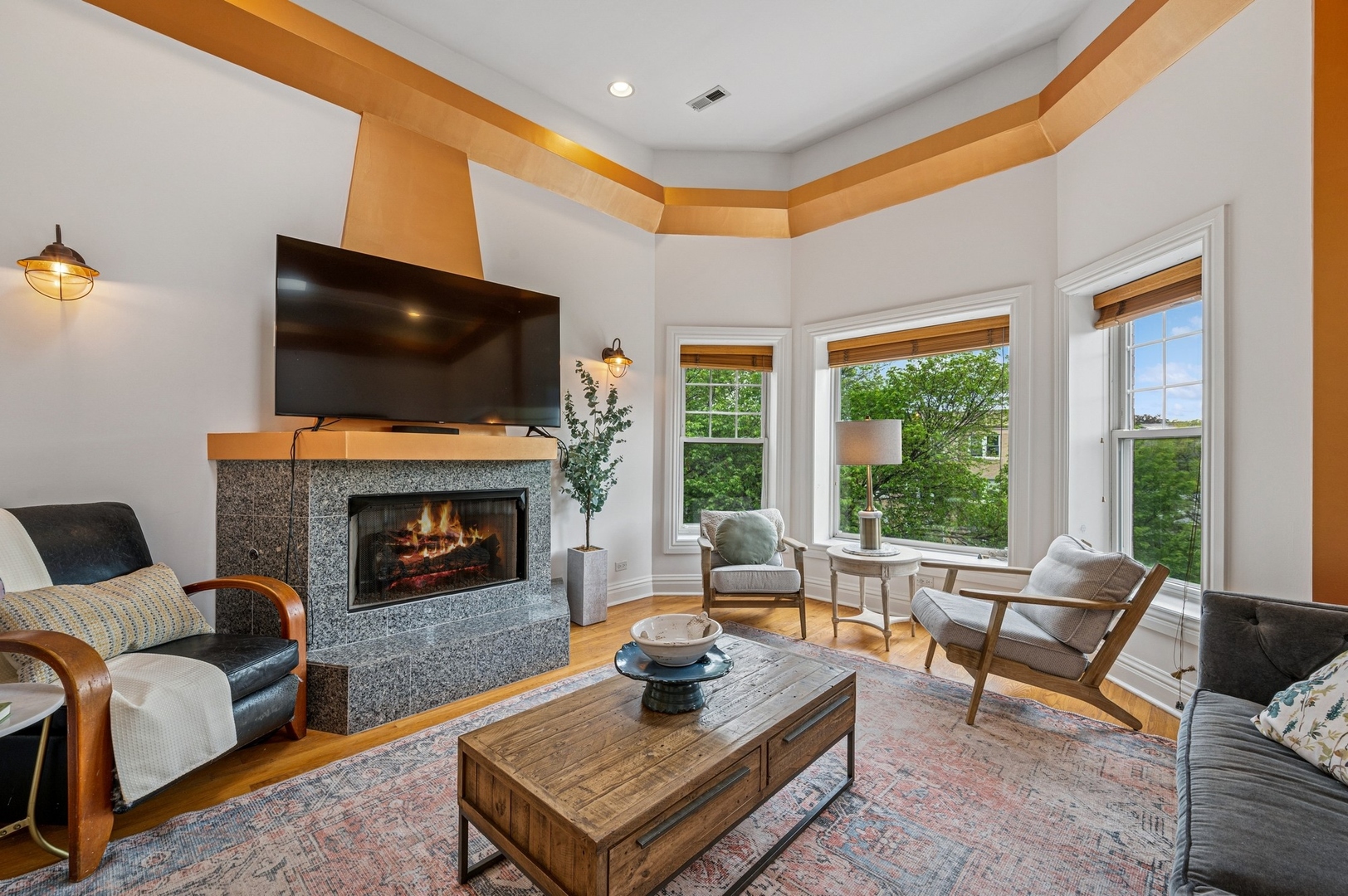 4521 N ASHLAND Avenue 3N