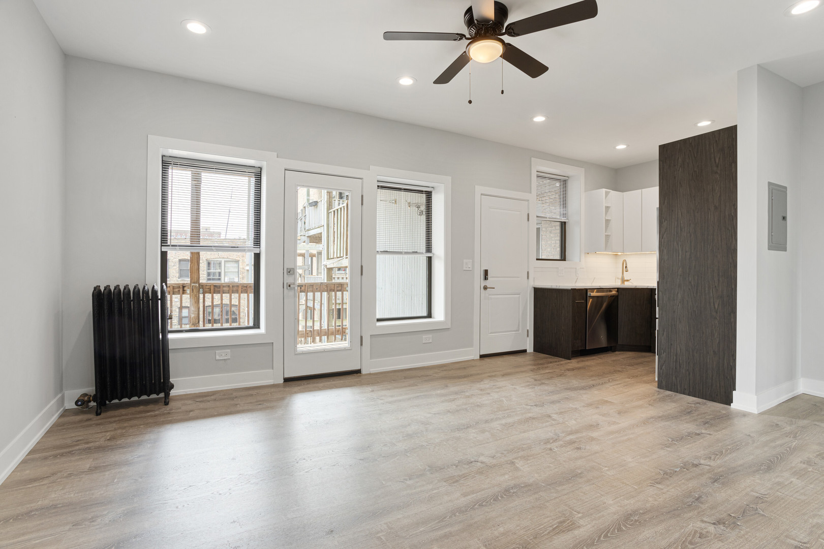 1243 W Morse Avenue 2