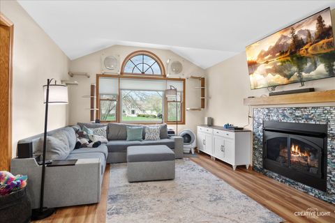 Tiny photo for 204 Country Lane, Yorkville, IL 60560 (MLS # 12612032)