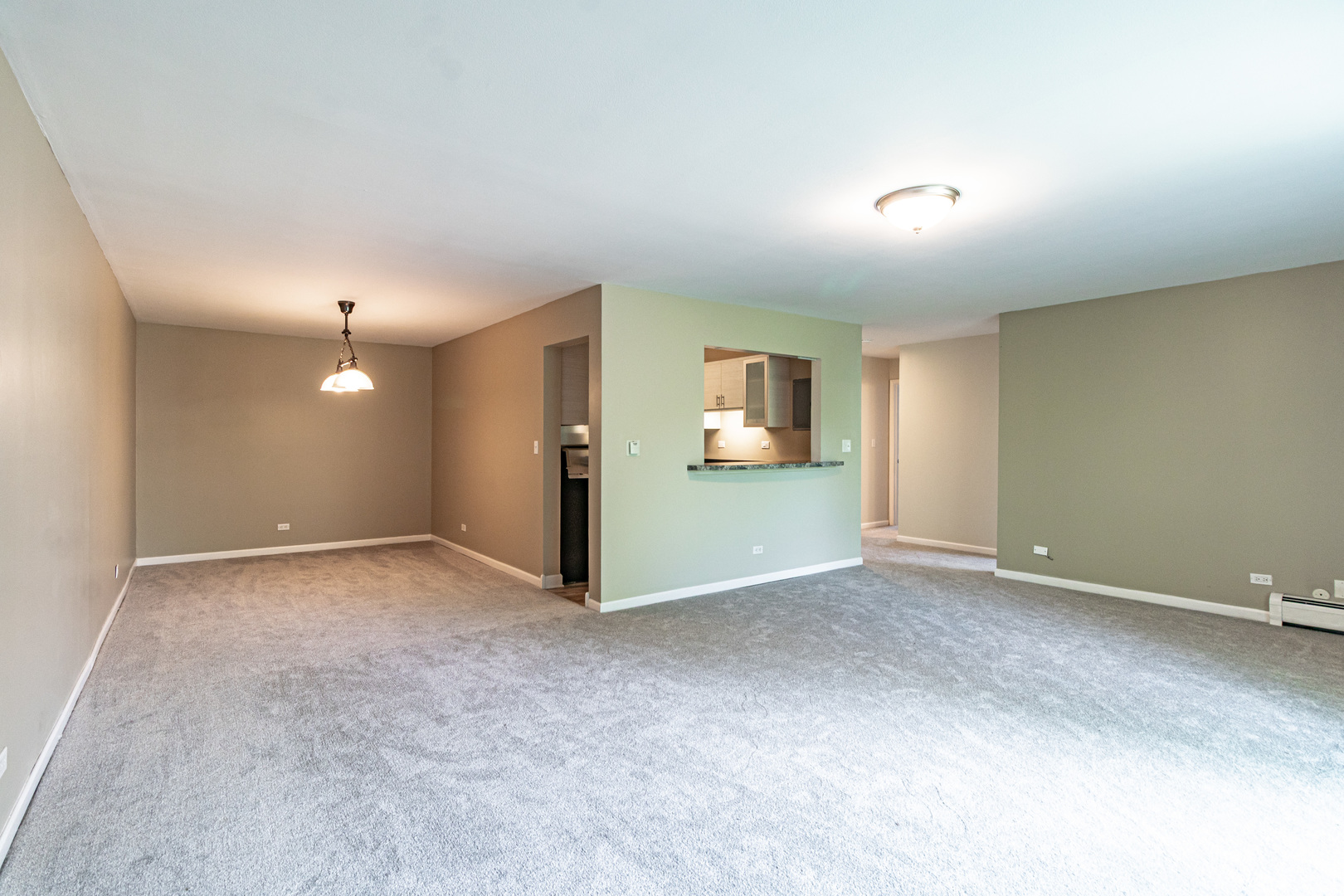 711 E Falcon Drive 201