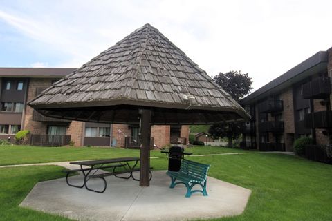 Tiny photo for 1502 Woodbridge Road #1G, Joliet, IL 60436 (MLS # 12601298)