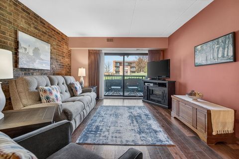 Tiny photo for 1502 Woodbridge Road #1G, Joliet, IL 60436 (MLS # 12601298)