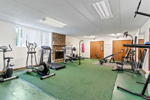 Tiny photo for 1502 Woodbridge Road #1G, Joliet, IL 60436 (MLS # 12601298)