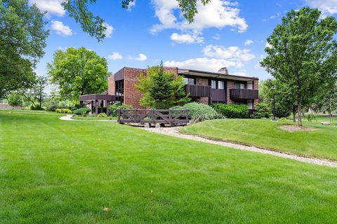 Tiny photo for 1502 Woodbridge Road #1G, Joliet, IL 60436 (MLS # 12601298)