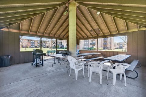 Tiny photo for 1502 Woodbridge Road #1G, Joliet, IL 60436 (MLS # 12601298)