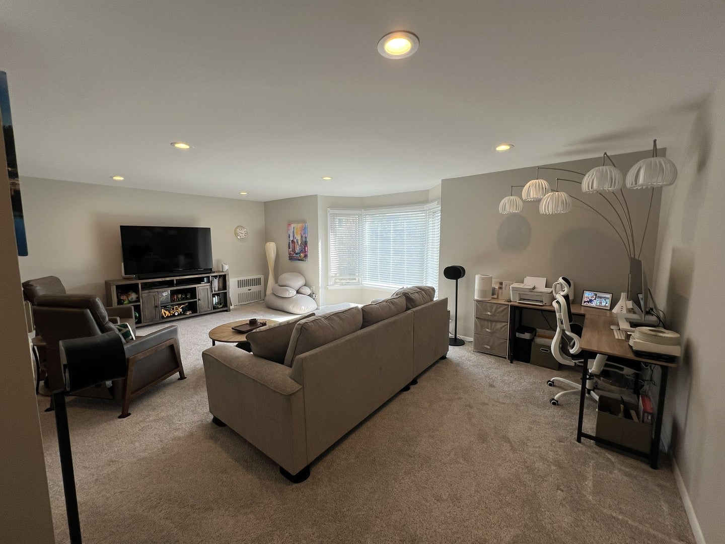 2600 Windsor Lane 2E