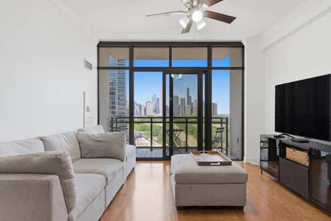 Tiny photo for 233 E 13th Street #1604, Chicago, IL 60605 (MLS # 12680013)