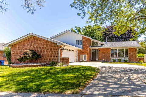 Photo of 14739 Maple Avenue, Orland Park, IL 60462 (MLS # 12670099)