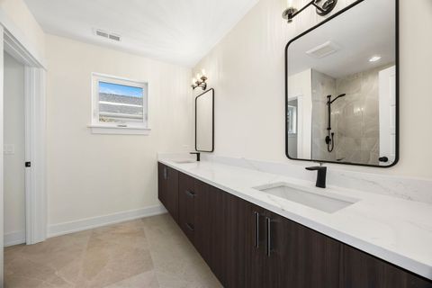 Tiny photo for 133 E Washington Street, Villa Park, IL 60181 (MLS # 12539546)