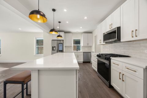 Tiny photo for 133 E Washington Street, Villa Park, IL 60181 (MLS # 12539546)