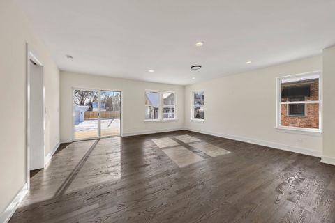 Tiny photo for 133 E Washington Street, Villa Park, IL 60181 (MLS # 12539546)