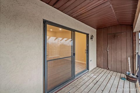 Tiny photo for 21W581 North Avenue #58, Lombard, IL 60148 (MLS # 12539797)