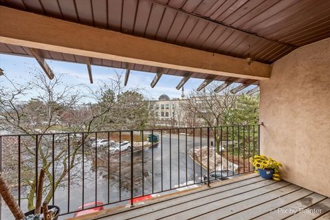 Tiny photo for 21W581 North Avenue #58, Lombard, IL 60148 (MLS # 12539797)