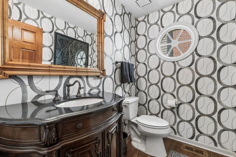 Tiny photo for 118 S Montclair Avenue, Glen Ellyn, IL 60137 (MLS # 12731172)