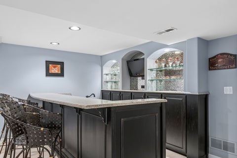 Tiny photo for 118 S Montclair Avenue, Glen Ellyn, IL 60137 (MLS # 12731172)