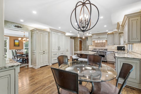 Tiny photo for 118 S Montclair Avenue, Glen Ellyn, IL 60137 (MLS # 12731172)