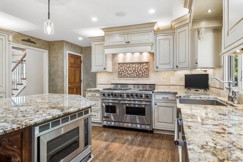 Tiny photo for 118 S Montclair Avenue, Glen Ellyn, IL 60137 (MLS # 12731172)