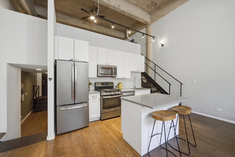 Tiny photo for 2000 S Michigan Avenue #103, Chicago, IL 60616 (MLS # 12719844)