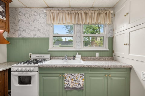 Tiny photo for 109 W Moore Street, Ottawa, IL 61350 (MLS # 12709952)