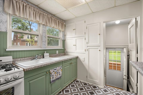 Tiny photo for 109 W Moore Street, Ottawa, IL 61350 (MLS # 12709952)