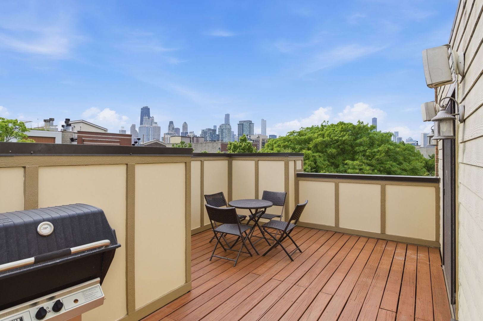 1516 N MOHAWK Street 3F