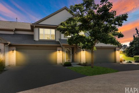 Tiny photo for 433 Ashwood Court #433, Lindenhurst, IL 60046 (MLS # 12489084)