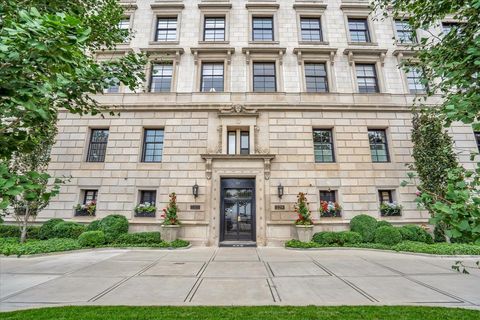 Tiny photo for 229 E Lake Shore Drive #10E, Chicago, IL 60611 (MLS # 12566727)