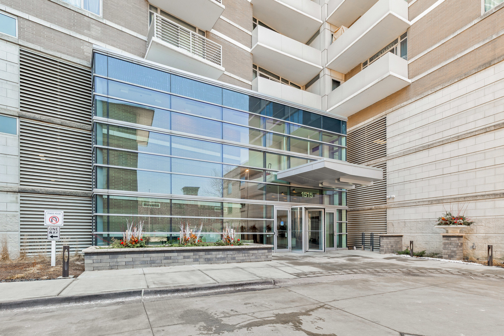 1515 S Prairie Avenue 1010