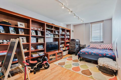 Tiny photo for 1515 S Prairie Avenue #1010, Chicago, IL 60605 (MLS # 12570243)