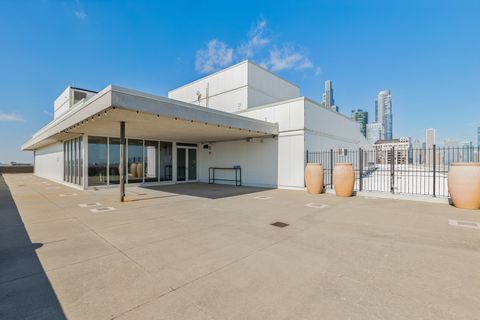 Tiny photo for 1515 S Prairie Avenue #1010, Chicago, IL 60605 (MLS # 12570243)