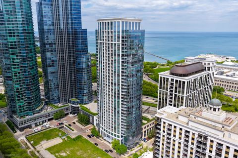 Photo of 1235 S Prairie Avenue #1309, Chicago, IL 60605 (MLS # 12619960)