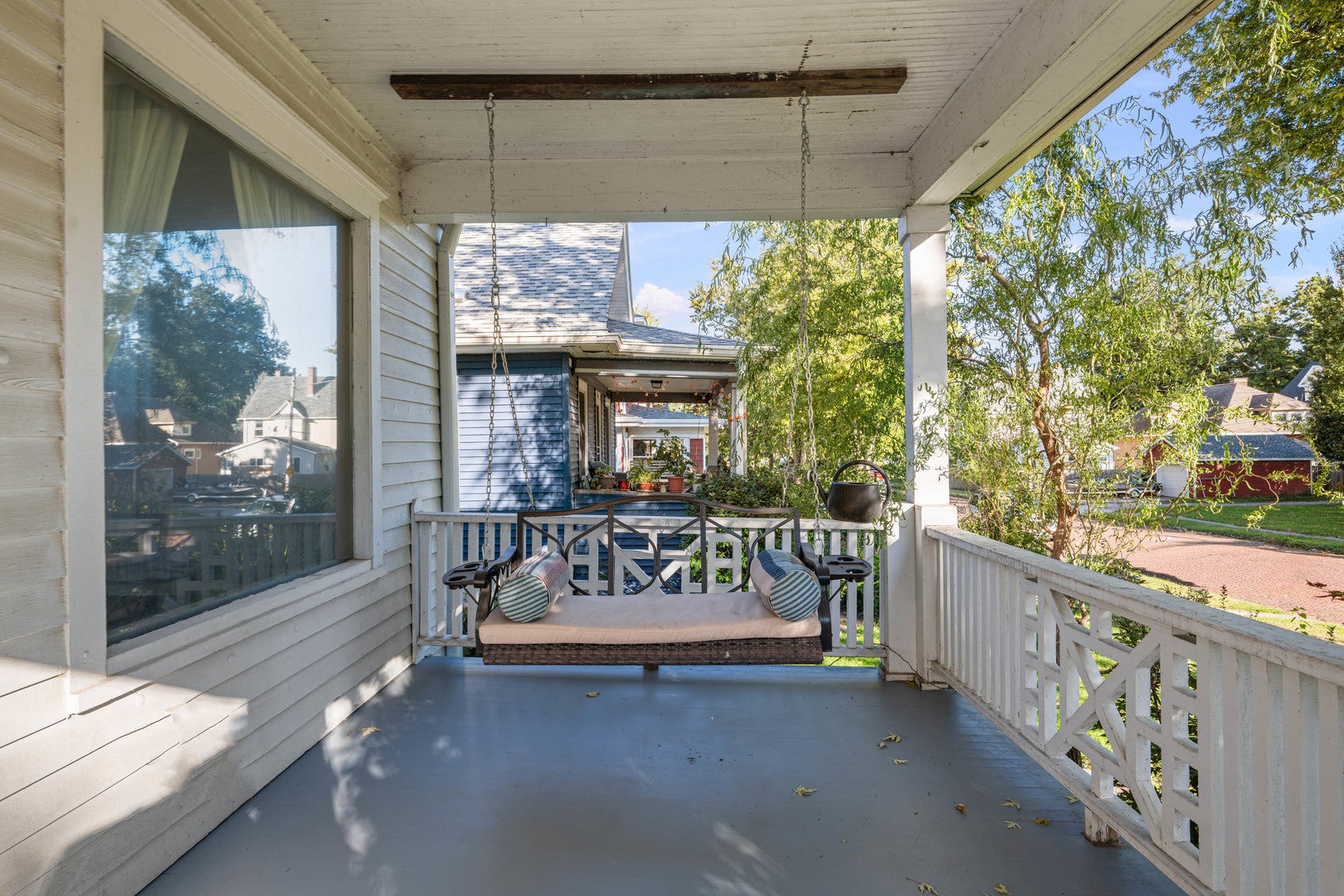 720 E High Street