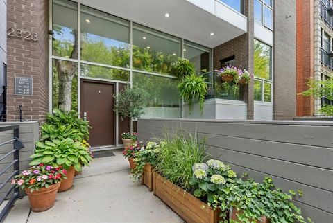 Photo of 2323 N LEAVITT Street #101, Chicago, IL 60647 (MLS # 12569128)