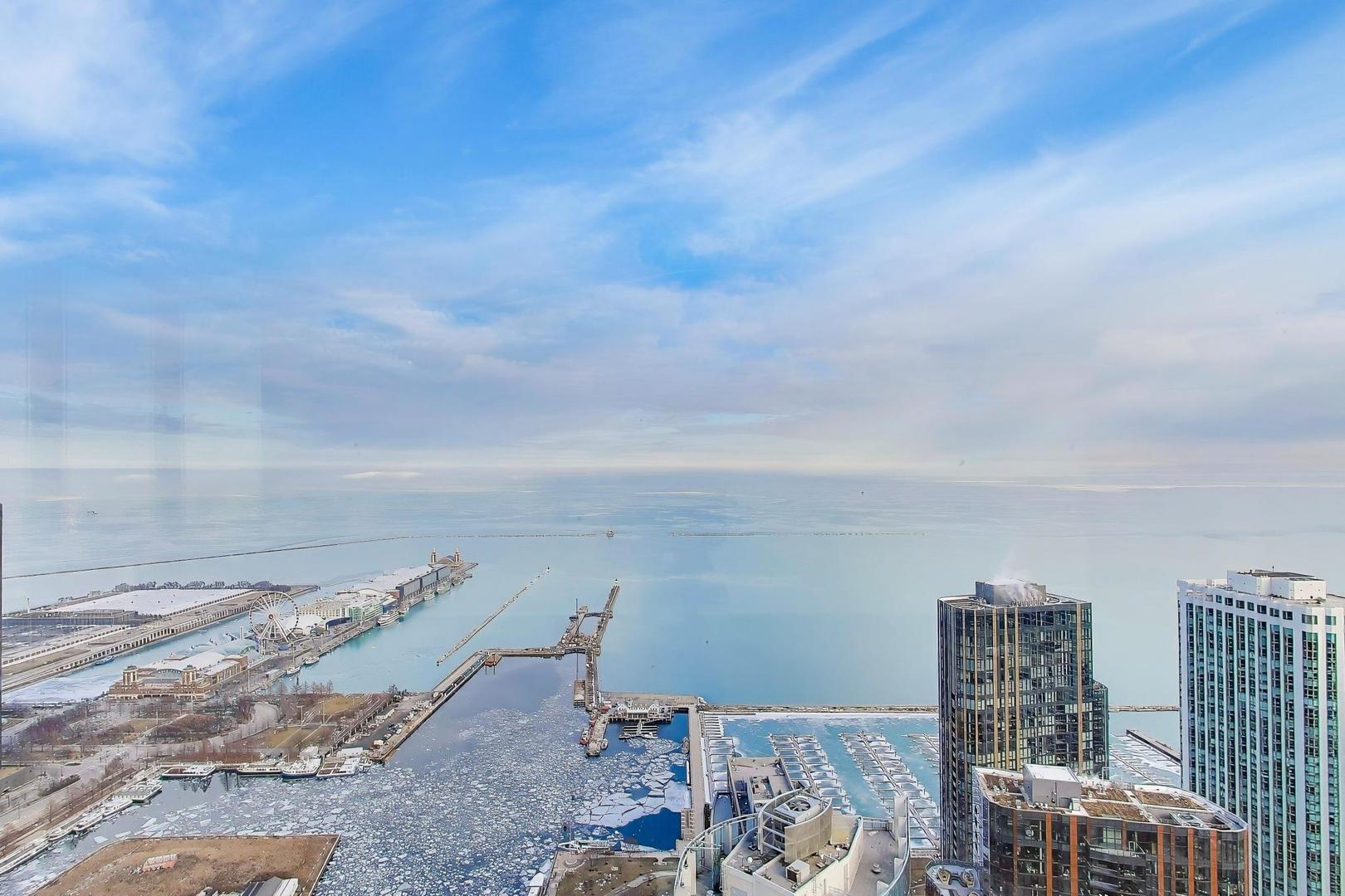 363 E Wacker Drive 5506