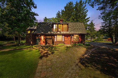 Tiny photo for 19953 W Grand Avenue, Lindenhurst, IL 60046 (MLS # 12476628)