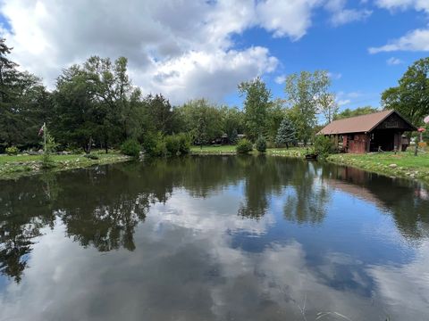 Tiny photo for 19953 W Grand Avenue, Lindenhurst, IL 60046 (MLS # 12476628)