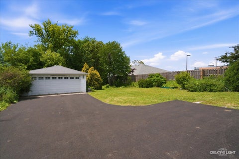Tiny photo for 718 S Naperville Road, Wheaton, IL 60189 (MLS # 12774723)