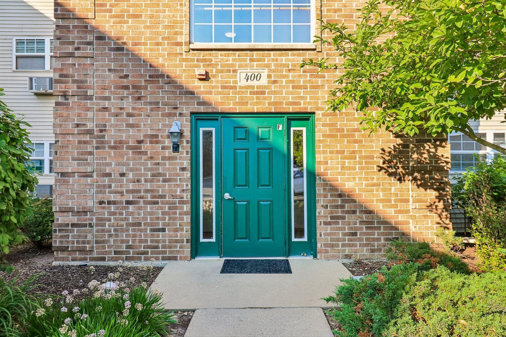 400 Cunat Boulevard 1G
