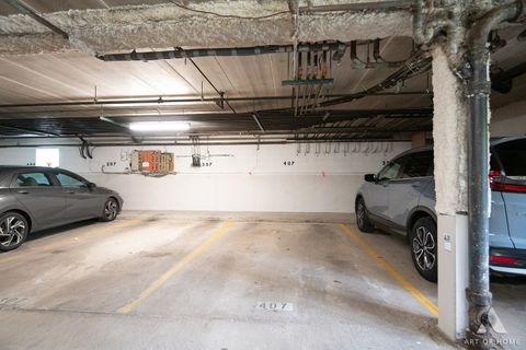 Tiny photo for 9510 S KOLMAR Avenue #407, Oak Lawn, IL 60453 (MLS # 12636701)